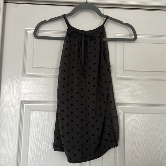 Express Polka Dot Print High Neck Tank Top - Picture 5 of 5